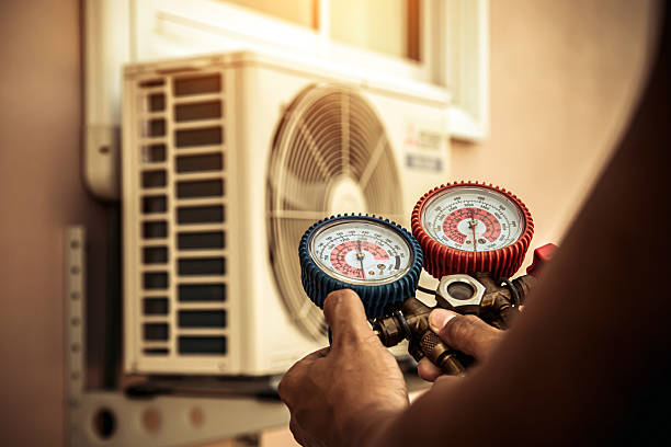 Professional Hvac technician working in Hustisford, WI